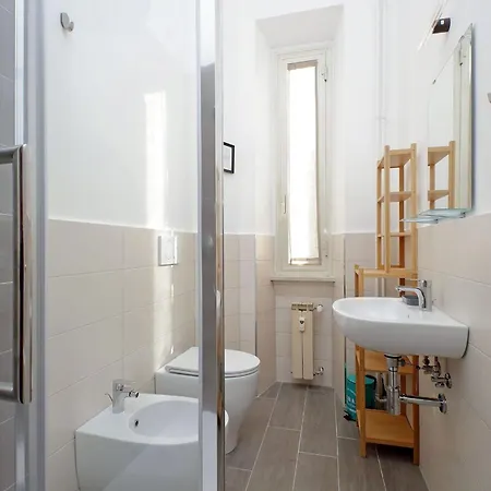 Appartement New Comfortable 2 Bedroom Della Vittoria By Halldis