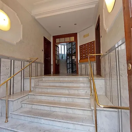 New Comfortable 2 Bedroom Della Vittoria By Halldis Appartement Rome