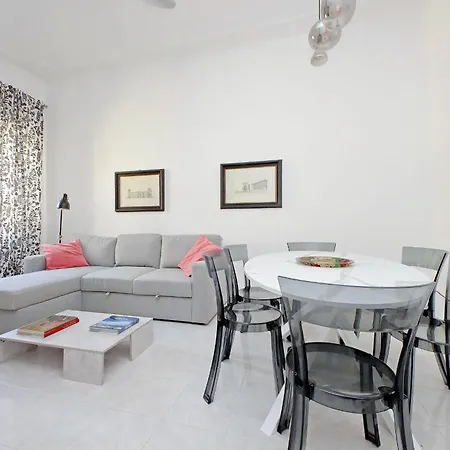 New Comfortable 2 Bedroom Della Vittoria By Halldis Appartement *