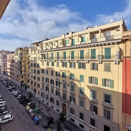 New Comfortable 2 Bedroom Della Vittoria By Halldis Appartement *