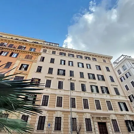 Appartement New Comfortable 2 Bedroom Della Vittoria By Halldis